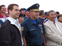 Дмитрий Медведев, Сергей Шойгу и Шериг-оол Ооржак. Фото пресс-службы МЧС