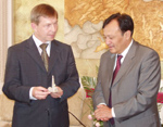 Встреча вице-премьера Александра Брокерта с мэром г. Урумчи