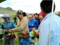 На монгунтайгинском озере Ак-Холь открылась турбаза