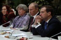 Владимир Путин передал привет Кызылу, Дмитрий Медведев вспомнил красоты Тувы