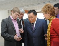 Глава Тувы поздравил министра связи телеграммой с выставки