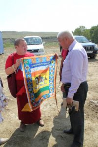 Строительство железной дороги в Туве освятили буддийский и православный священники