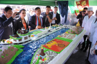 Торт весом 152 кг с набережной Енисея и обелиском Центр Азии подарили на день рождения Кызылу кондитеры