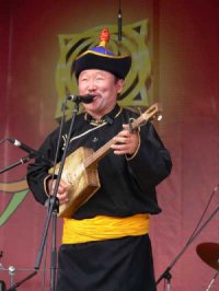 AURIANT MINING поддержит Центр традиционной тувинской культуры