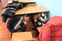 Школьников Тувы обучают действиям на случай землетрясения