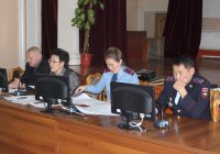 Полиция Тувы отметила благодарностями работу членов Общественного совета Эльвиры Лифановой и Веры Лапшаковой