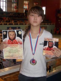 Тувинская школьница победила на Первенстве России по боксу
