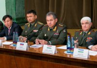 Военачальники стран СНГ в следующий раз соберутся на Байкале или в Туве