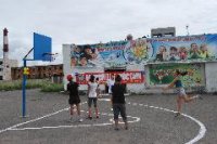 В восточном микрорайоне Кызыла началась установка спортивных и детских площадок