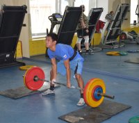 Дмитрий Павлов поднял в соревнованиях по пауэрлифтингу в трех упражнениях 580 кг