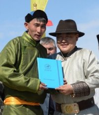 Лошади "Доруг" из Кызылского, Улуг-Хемского и Сут-Хольского кожуунов Тувы принесли хозяевам победу на скачках