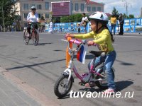 Легендарный калмыцкий «Тюльпан» расцвел в День России на главной площади Тувы