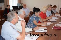 В борьбу с бурьяном в Кызыле включаются федеральные структуры