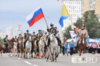 Конный духовой оркестр из Тувы поздравил екатеринбуржцев с Днём города