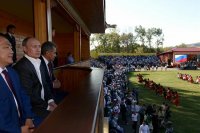 Путин посмотрел на схватку Слона с Исполином