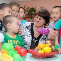 "Новобранцев" детских садов Кызыла будут чествовать у памятника Первым русским учителям