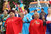 Лучшей на юбилейном параде Кызыла признали колонну Дзун-Хемчикского кожууна