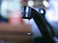Кызылчанке выплатят компенсацию за слабый напор воды в домe