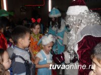 Собранные в ходе акции "Доброе сердце" подарки вручены юным кызылчанам