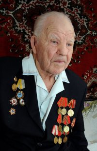 Тува: На 102-м году жизни остановилось сердце легендарного фронтовика Александра Шумова