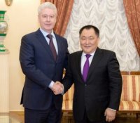 Глава Тувы подписал с мэром Москвы соглашение о сотрудничестве регионов
