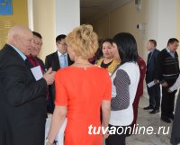 "Школа грамотного потребителя" в Туве стартовала с семинара-совещания по вопросам ЖКХ