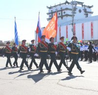 Юбилейный парад Победы в Туве собрал беспрецедентное количество участников и зрителей