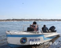 Кызыл: Спасатели возобновили поиски спрыгнувшей с моста девушки