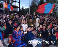 В Центре Азии - в Туве - на I Международном фестивале-конкурсе Хоомея собрались лучшие горловики мира