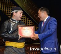 26-летний горловик Айхан Ооржак - обладатель Гран-При международного фестиваля "Хоомей в Центре Азии"