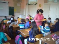 Ученики сельских школ Тувы изучают правила поведения вблизи энергообъектов