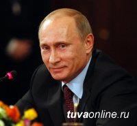 Шолбан Кара-оол поздравил Президента России Владимира Путина с Днем рождения