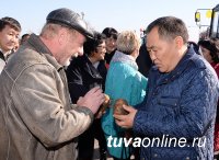 Выставка «Золотая осень» в Кызыле: очередь за мясом сарлыков и тере-хольской щукой