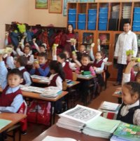 Школьники Кызыла дружно мыли руки вместе с врачами-гигиенистами