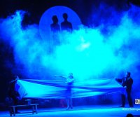 Любовь Толкалина на сцене Национального театра Тувы