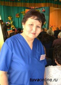 Людмила Тас-оол поздравила Кызылский Дом-Интернат для престарелых и инвалидов с 30-летним юбилеем