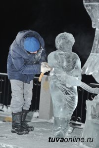 Тува: Для ледовых скульптур на Центре Азии готовят красивую  подсветку