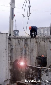 Глава Тувы проверил ход строительства объектов по программе переселения граждан из ветхого и аварийного жилья Глава Тувы проверил ход строительства объектов по программе переселения граждан из ветхого и аварийного жилья