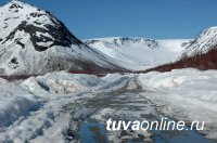 В связи с резким потеплением в Туве на отдельных автодорогах ограничено движение для большегрузов