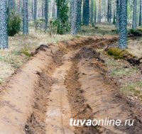 В Туве впервые проведена противопожарная опашка вокруг всех 137 населённых пунктов