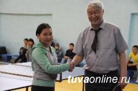 В Кызыле прошли соревнования по настольному теннису, посвященные 71-й годовщине Победы