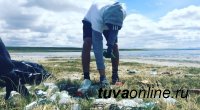 "Добрые сердца Тувы" очистили берег озера Хадын
