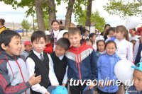 Премьер Шолбан Кара-оол поздравил жителей республики с Днем защиты детей