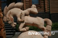 Победителями Первого межрегионального симпозиума по деревянной резьбе стали мастера из Хакасии и Тувы Победителями Первого межрегионального симпозиума по деревянной резьбе стали мастера из Хакасии и Тувы