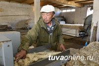 Глава Тувы поможет труднодоступному селу Моген-Бурен решить вопрос с оборотом сельхозпродукции
