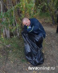 Более 130 мешков мусора убрали в День Енисея с Велодорожки