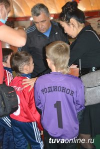 В Кызыле победителем 2-го Межрегионального турнира по мини-футболу среди школьников 2008-2009 г.р. стала команда из Черногорска