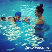 В Кызыле проходит турнир по плаванию среди детей с ограниченными возможностями