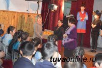 В Кызыле городские школьники проводят встречи со сверстниками из сельских школ