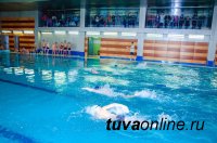 Кызыл: Новогодний турнир по плаванию собрал более 100 юных спортсменов Кызыл: Новогодний турнир по плаванию собрал более 100 юных спортсменов